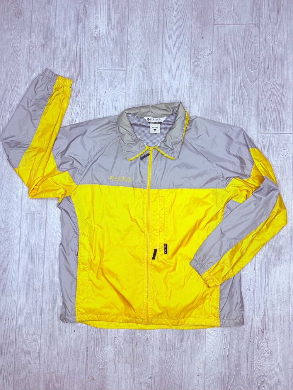 Vintage Columbia long sleeve full zip jacket men’s large yellow grey windbreaker